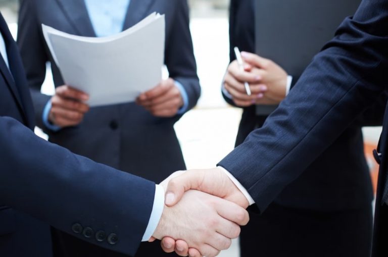 Как проверить юридическую чистоту сделки с недвижимостью на вторичном рынке?